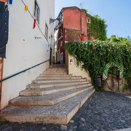 Mouraria, Center, Tram & Metro *