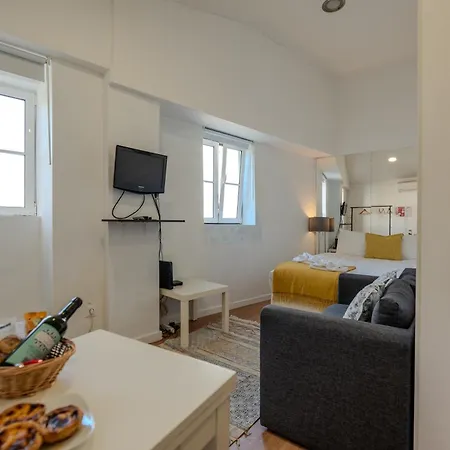 Mouraria, Center, Tram & Metro Appartement *